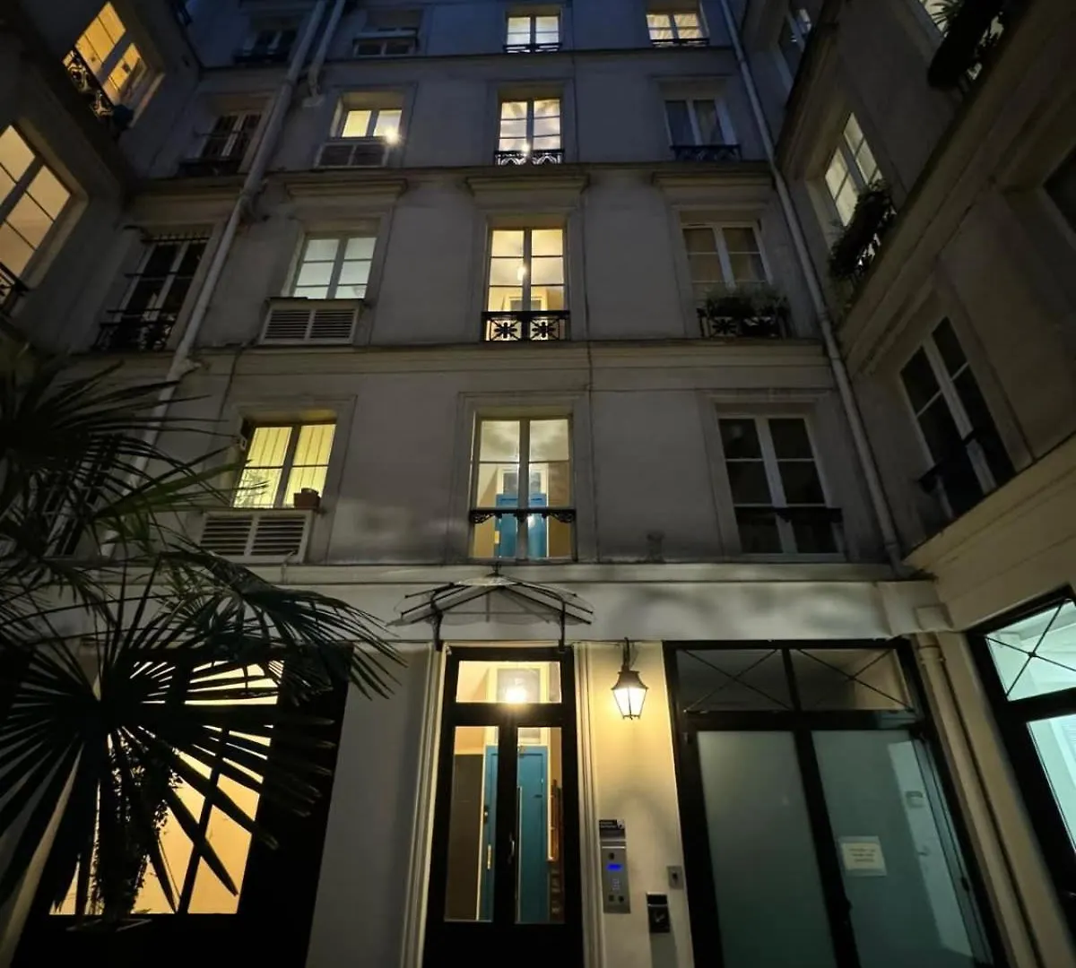 Unique Studios In Madelaine! Paris